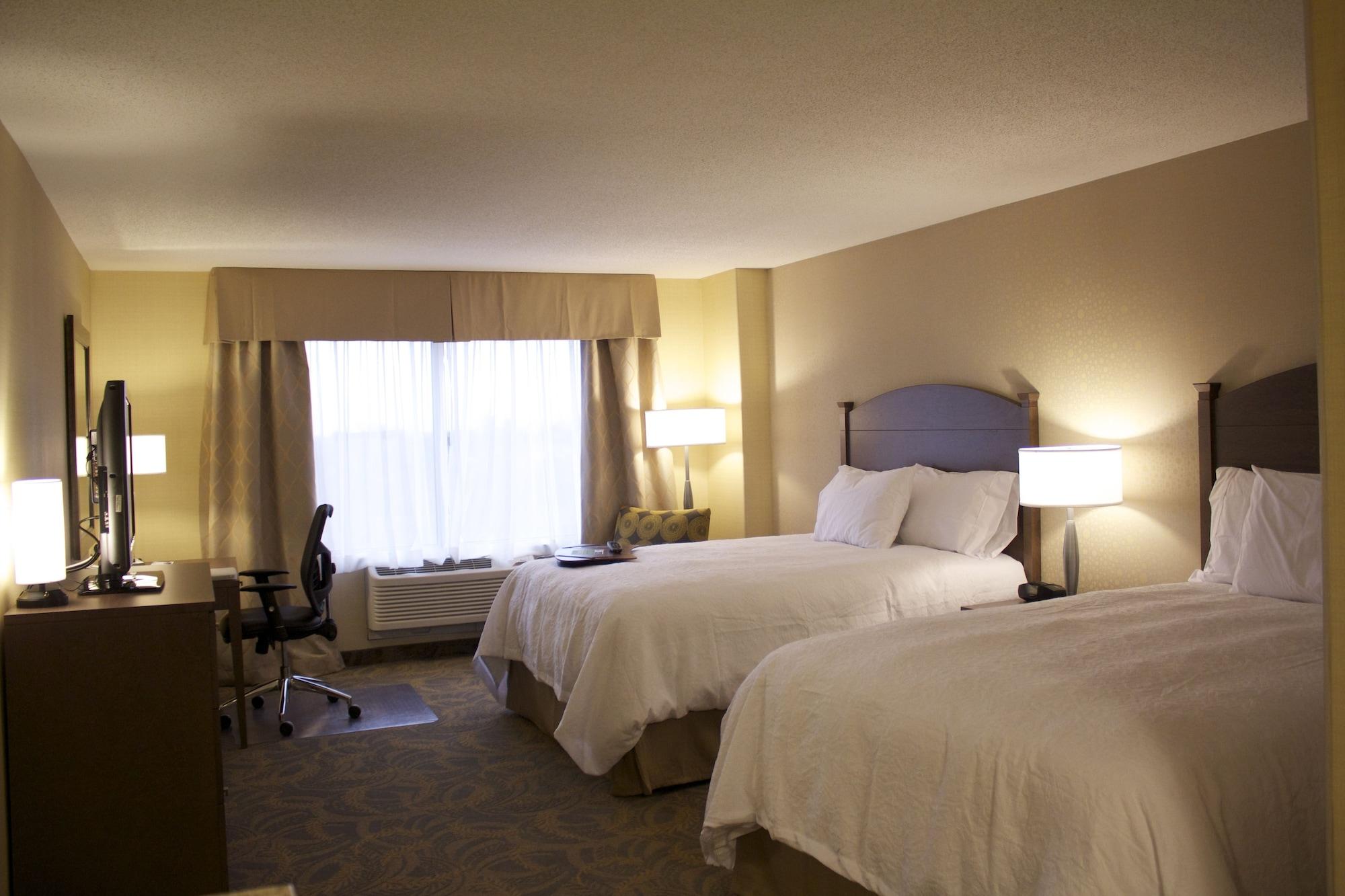 Hampton Inn Сидни Екстериор снимка