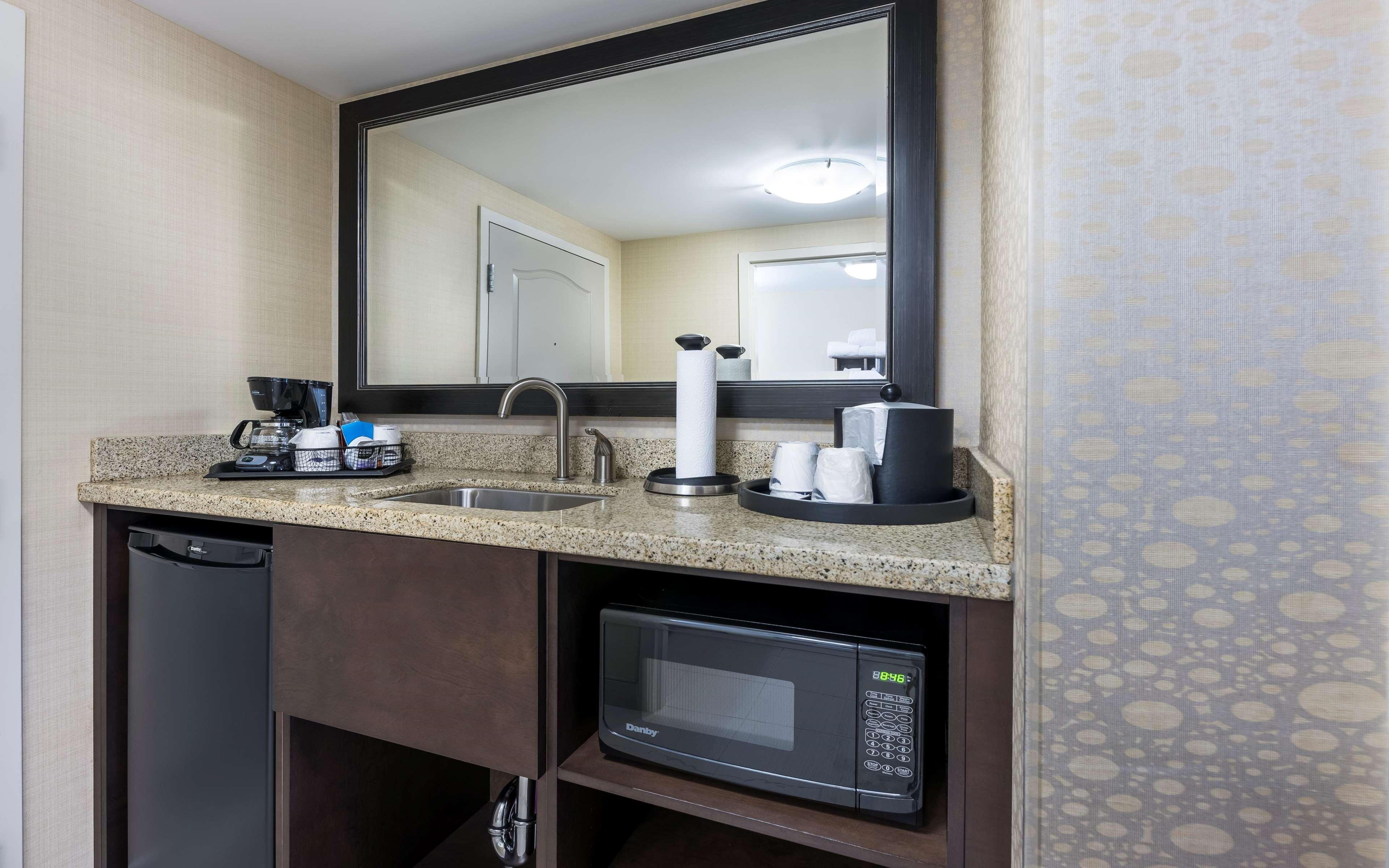 Hampton Inn Сидни Екстериор снимка