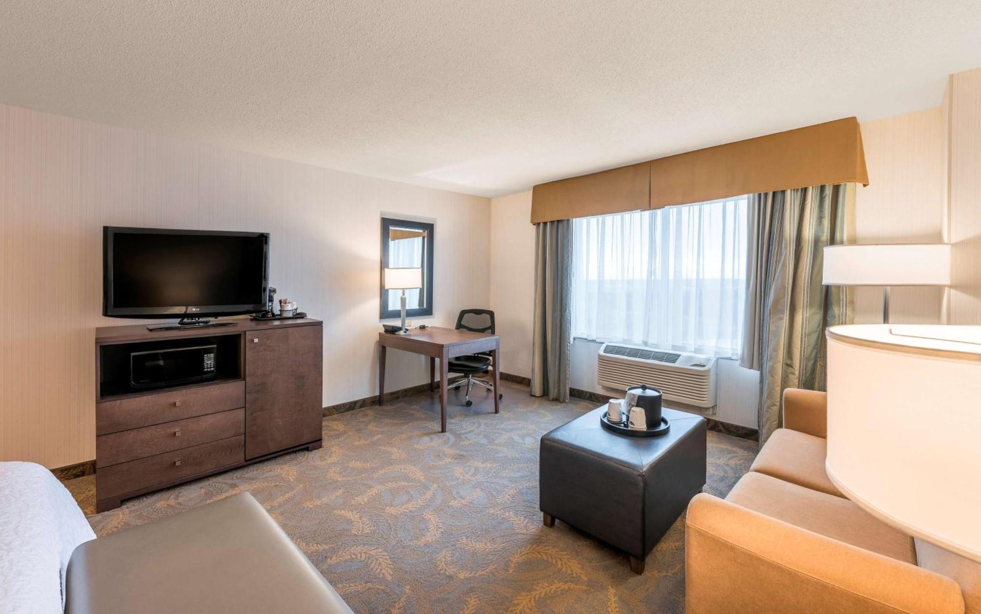 Hampton Inn Сидни Екстериор снимка